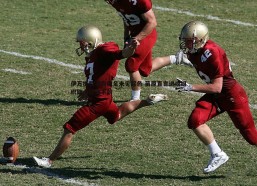 悟空体育-伊万执教塞鸟国足未见起色 苗原直言进攻组织能力停滞不前