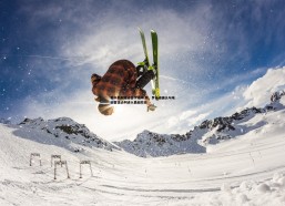 悟空体育-那不勒斯接近签下诺阿-朗，罗马诺确认与埃因霍温谈判进入最后阶段